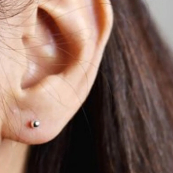 Alquimia Silver Stud Earrings - Picture 1 of 1